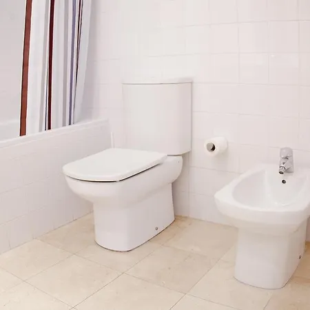 Beautiful Three Bedroom In Graca * Lizbona