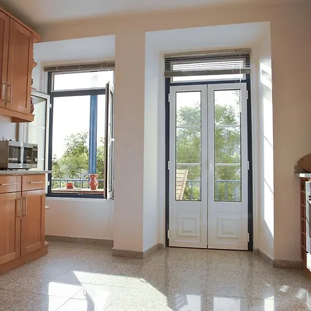 Beautiful Three Bedroom In Graca Lizbona